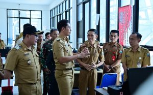 Pastikan Pelayanan Prima, Egi-Syaiful Sidak Mal Pelayanan Publik