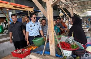 Pastikan Stabilitas Harga Pangan, Bupati Egi Sidak Pasar Sidomulyo