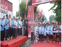 Wali Kota Metro Lepas Peserta Fun Run Puncak Hari Bhayangkara ke-79