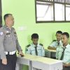 Utamakan Keselamatan, Satlantas Polres Lamsel Sasar Kelompok Rentan di Sekolah