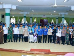 Wabup Hankam Hasan Lepas Jamaah Haji Tulangbawang, Pesan Jaga Kesehatan dan Kekompakan