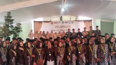 SMK Muhammadiyah Lambu Kibang Lepas 60 Siswa-Siswi Kelas XII Tahun Ajaran 2025/2026